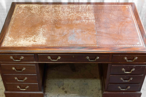 bureau à caisson