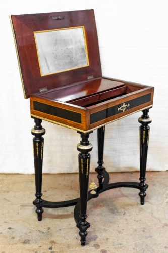 table à ouvrage napoléon III