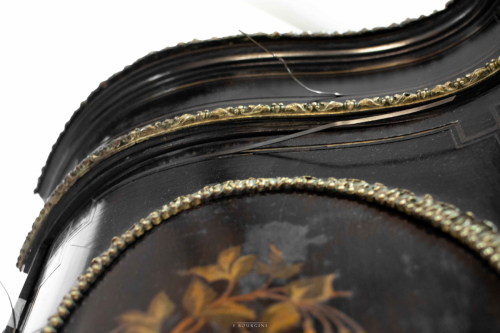 meuble d'appui marqueterie